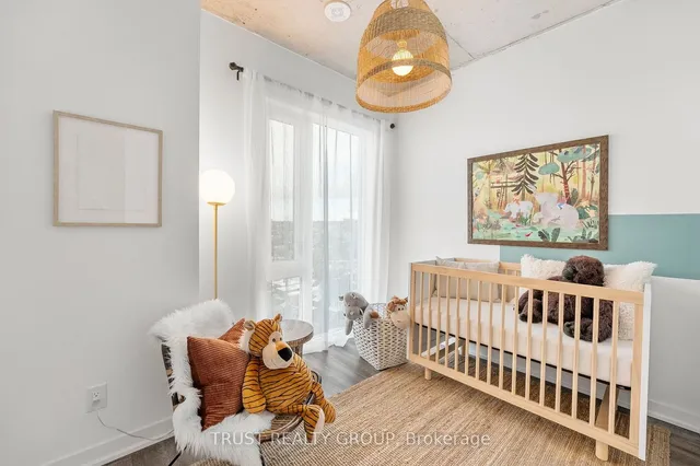 Additional image 10 of 1808 St. Clair Ave Unit 911