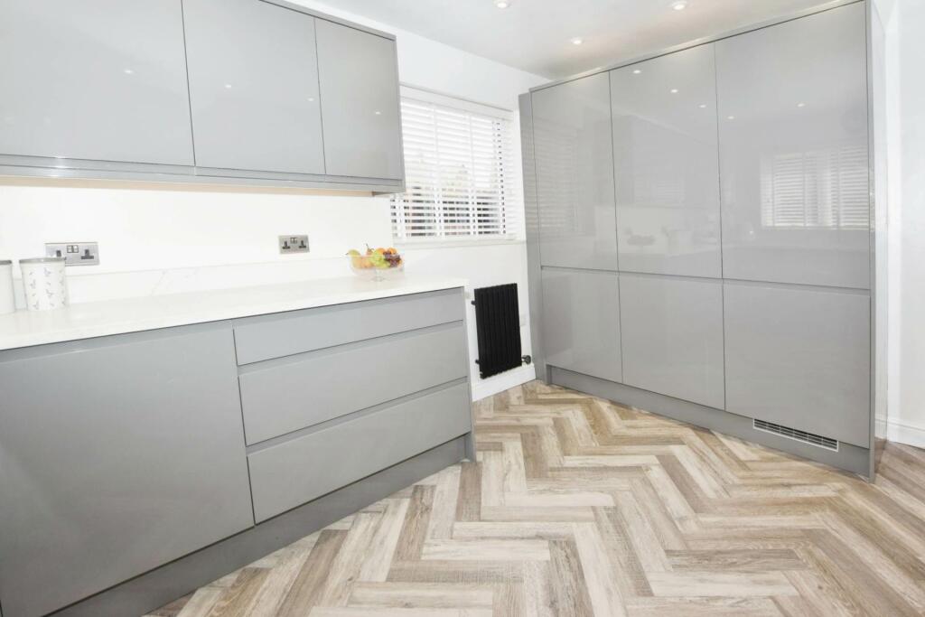 Additional image 14 of Dibbinview Grove, Spital