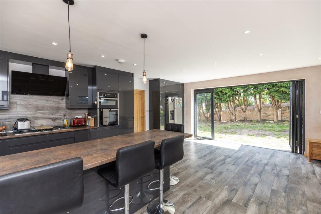 Additional image 25 of 33 Wernlys Road, Pen-Y-Fai, Bridgend, Bridgend County Borough, CF31 4NS