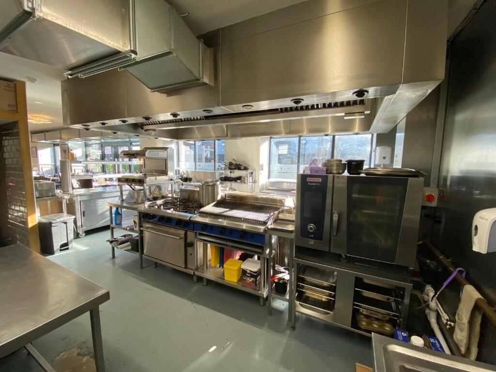 Additional image 15 of Hood Road, Barry, Vale Of Glamorgan, The, CF62