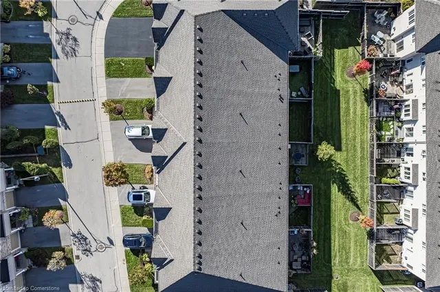 Additional image 38 of 32 Forest Valley Cres