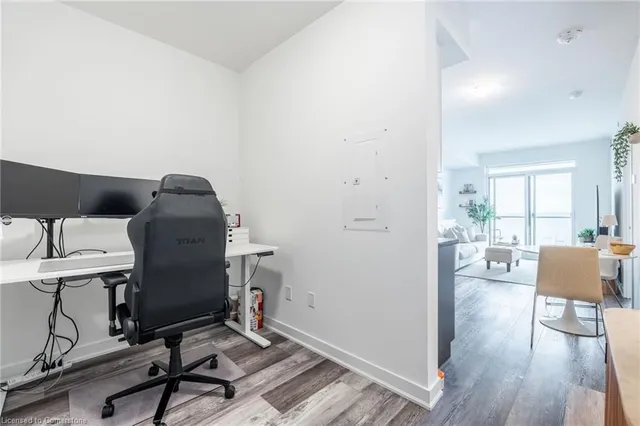 Additional image 12 of 2007 James St Unit 1305