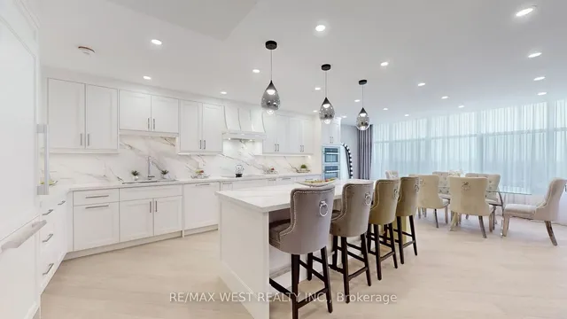 Additional image 13 of 900 Yonge St Unit 1403