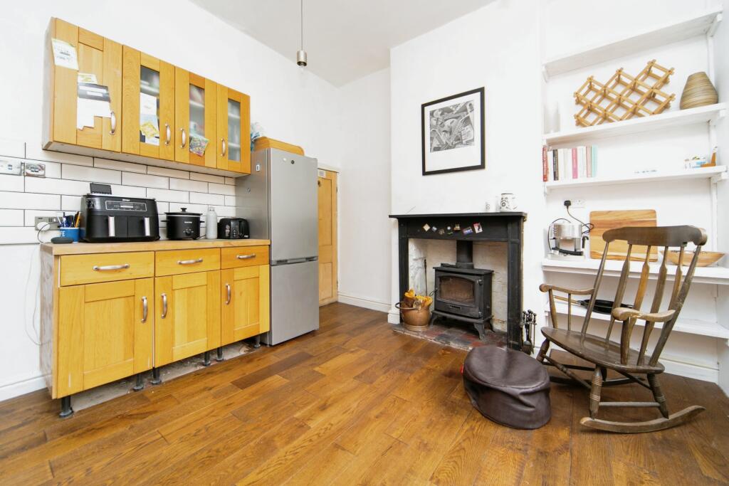 Additional image 4 of Marlborough Grove, PRENTON, CH43