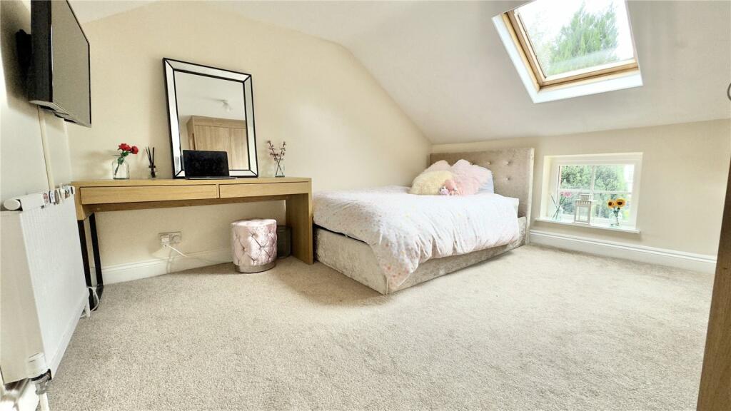 Additional image 18 of Telegraph Road, Heswall, Wirral, CH60