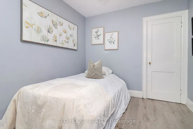 Additional image 31 of 95 Tenth St