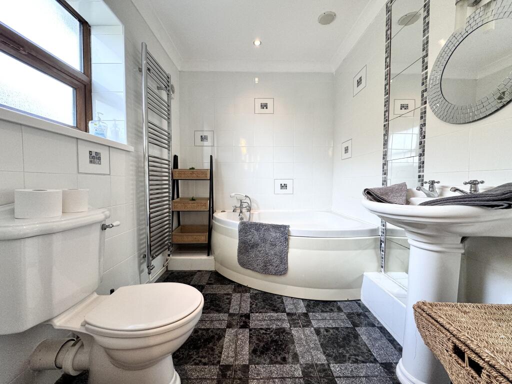 Additional image 21 of La Cala, Pontpren, Penderyn, Aberdare, South Glamorgan