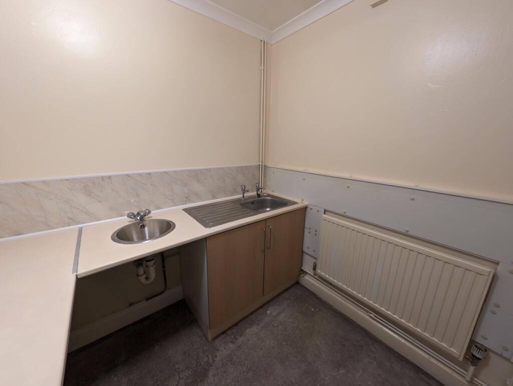 Additional image 16 of Oxford Street, Mountain Ash, CF45 3HB