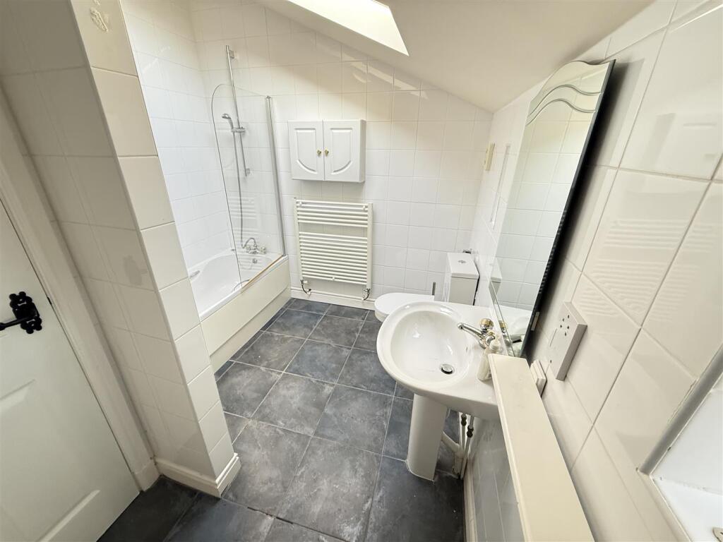 Additional image 19 of Lydiate Farm, The Lydiate, Heswall