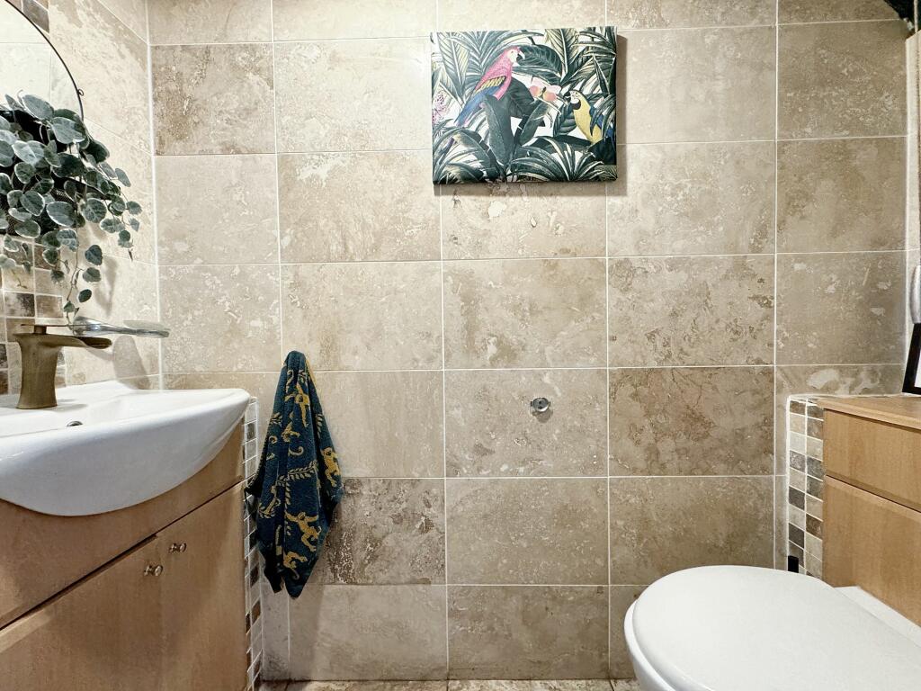 Additional image 15 of The Meadows, Waterloo, Machen