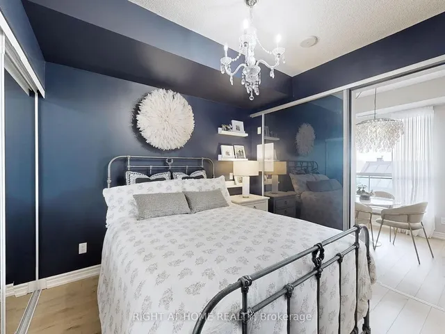 Additional image 27 of 23 Glebe Rd Unit 418