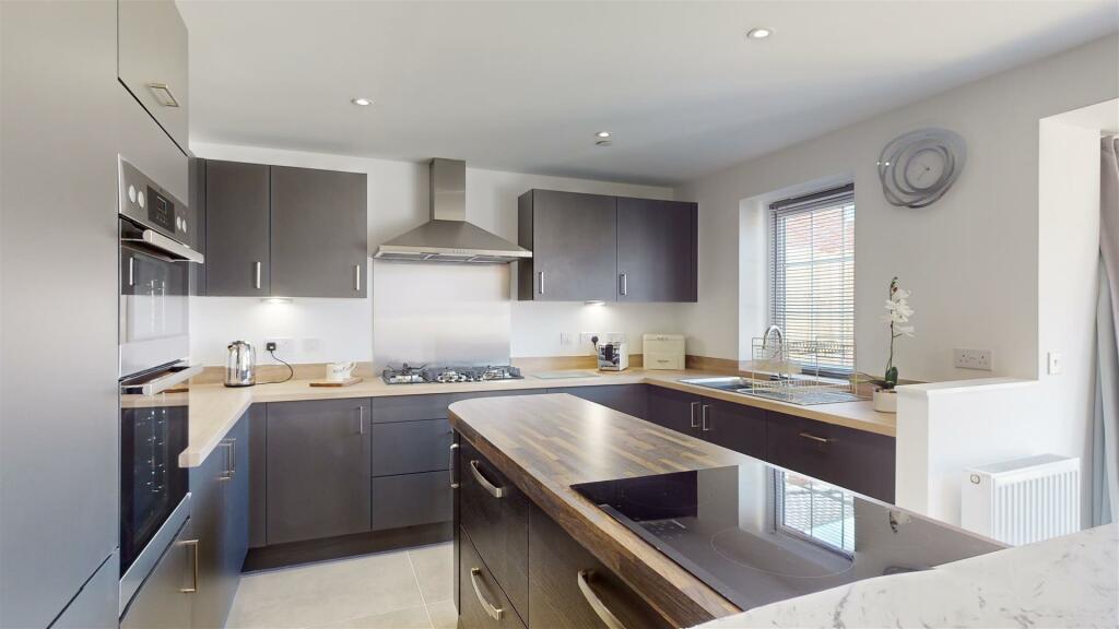 Additional image 19 of Rhodfa'r Hurricane, St Athan, Vale of Glamorgan