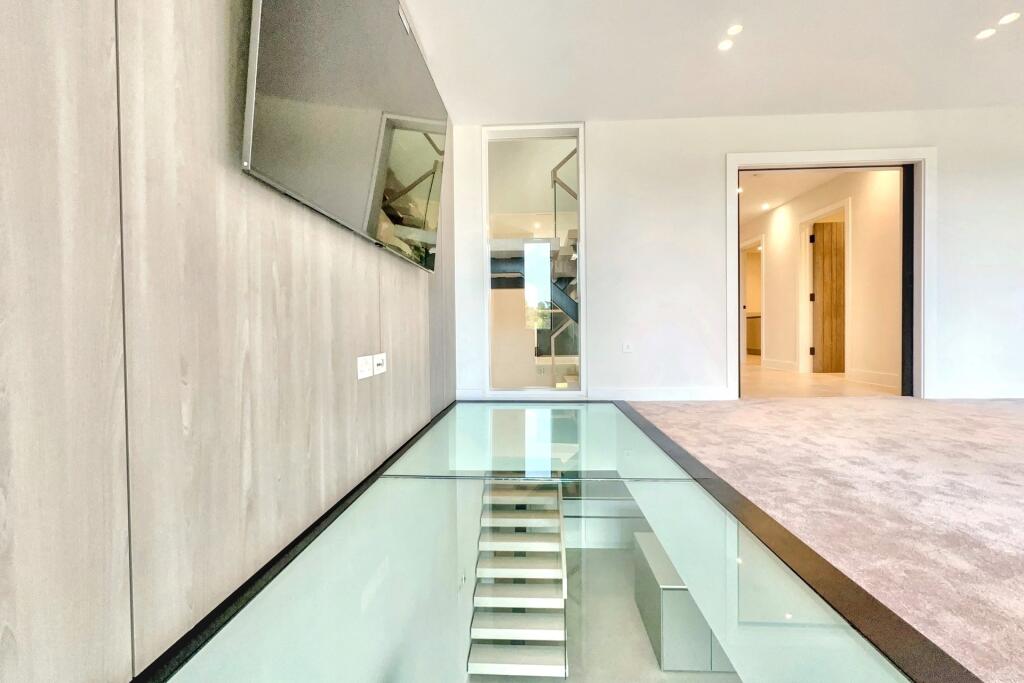 Additional image 12 of Lilliput