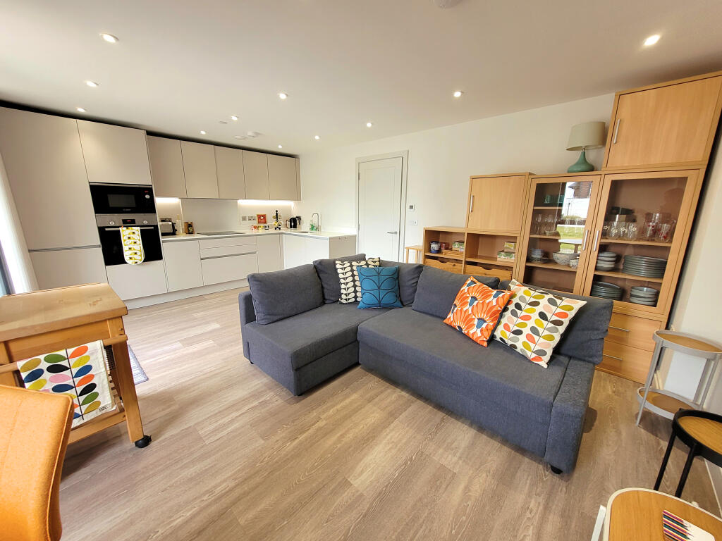 Additional image 4 of THE REST, REST BAY, PORTHCAWL, CF36 3UP