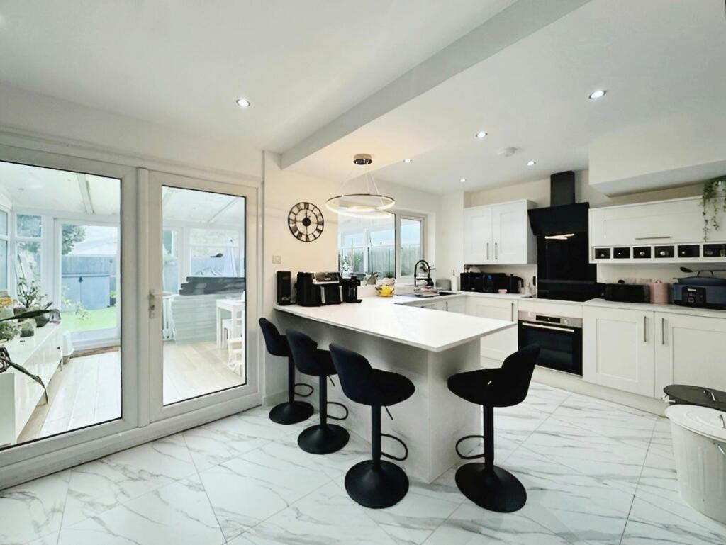 Additional image 4 of Sir Stafford Close, Parc Avenue, Caerphilly, CF83 3BB