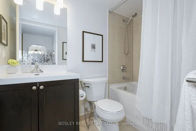 Additional image 10 of 830 Lawrence Ave Unit 511