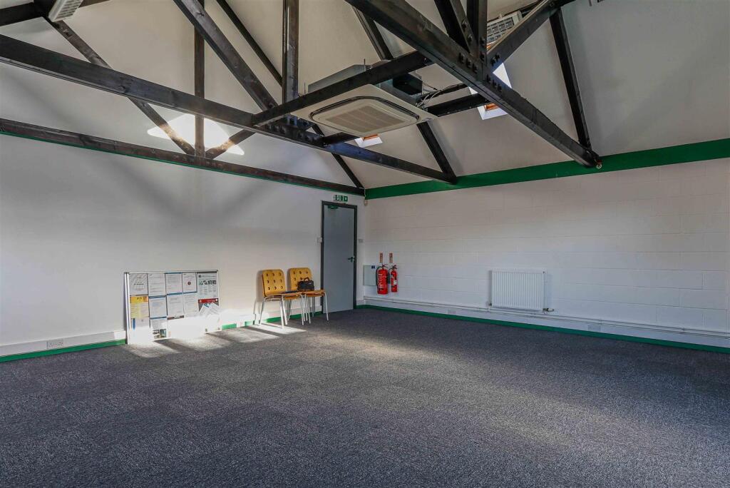 Additional image 6 of Ty Cefn, Canton