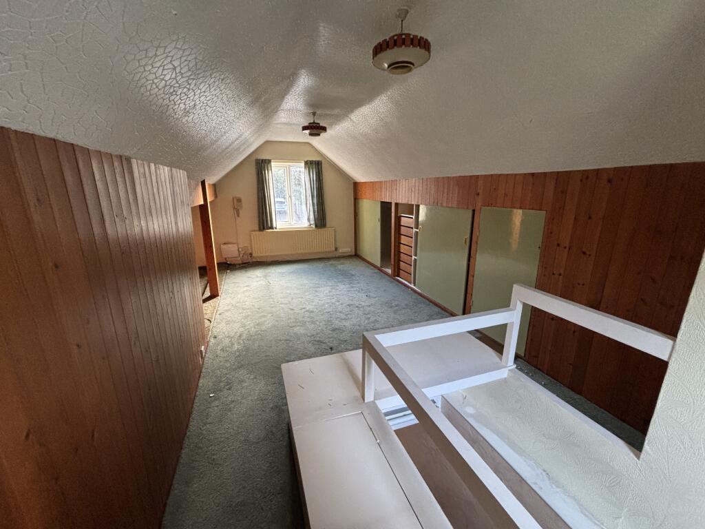 Additional image 18 of 59 Mount Drive, Park Street, St. Albans, Hertfordshire, AL2