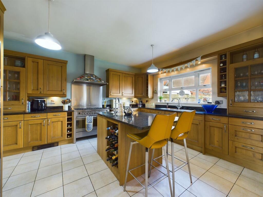 Additional image 5 of Sanderling Way, Porthcawl