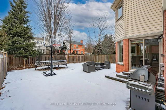 Additional image 16 of 2109 Country Club Dr