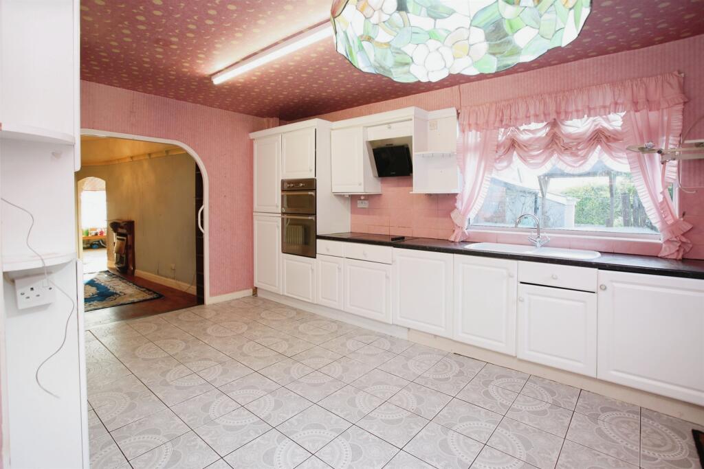 Additional image 4 of Groesfaen, Groesfaen, Pontyclun
