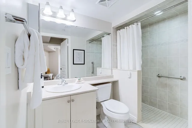 Additional image 15 of 3 Marine Parade Dr Unit 605