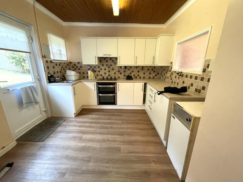 Additional image 4 of Bali-Hai, Salisbury Road, Abercynon, Mid Glamorgan, CF45 4BE