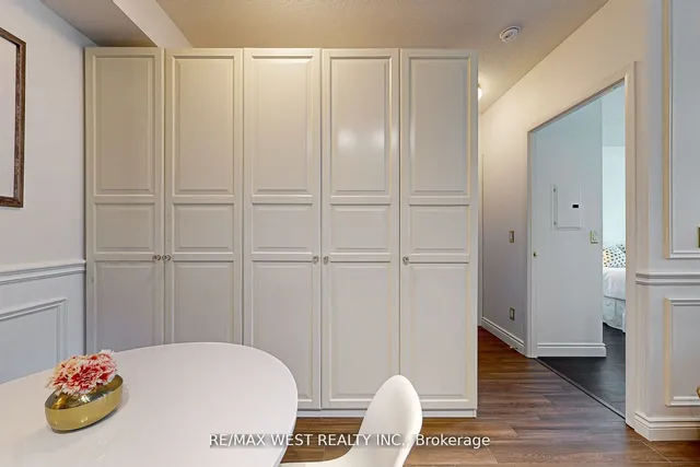 Additional image 10 of 209 Fort York Blvd Unit 355