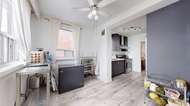 Additional image 6 of 33 Bloem Ave