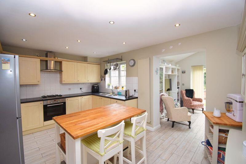 Additional image 2 of 13 Tudor Mews, Miskin, CF72 8SL