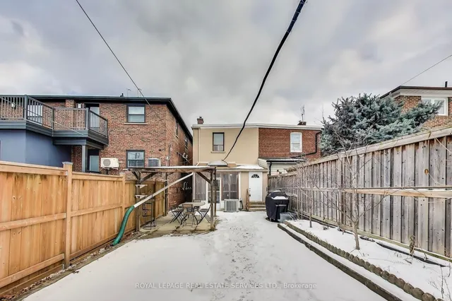 Additional image 37 of 226 Boon Ave