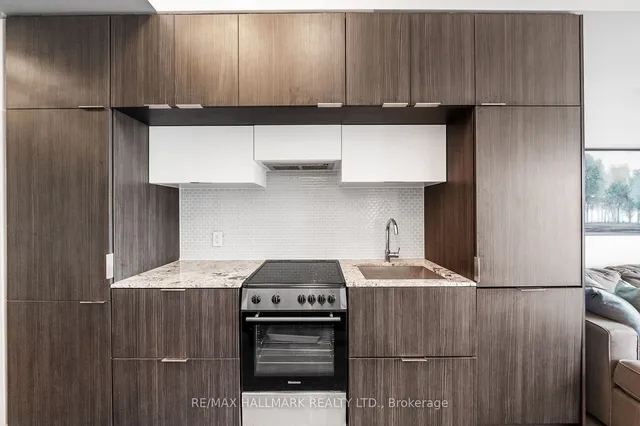 Additional image 17 of 159 Dundas St Unit 4004