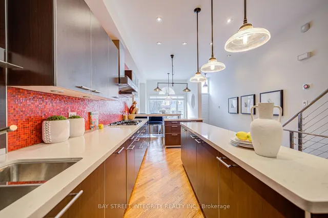 Additional image 9 of 17 Frankdale Ave