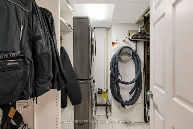 Additional image 35 of 73 Gormley Ave