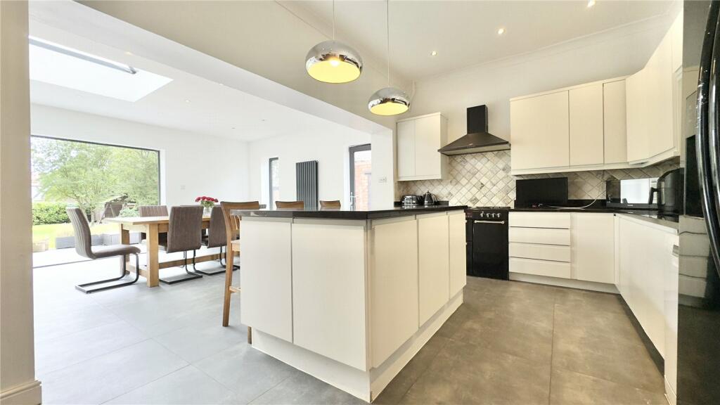 Additional image 18 of Bertram Drive, Hoylake, Wirral, Merseyside, CH47