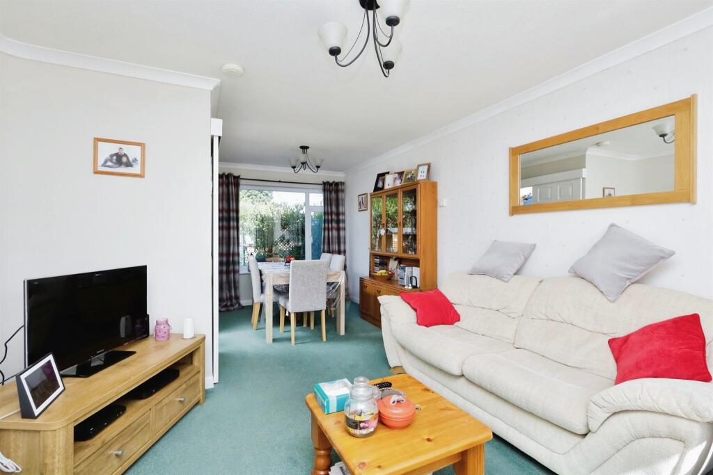 Additional image 3 of Farne Close, HAILSHAM