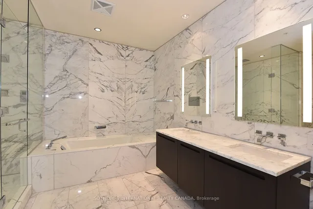 Additional image 20 of 180 University Ave Unit 5303