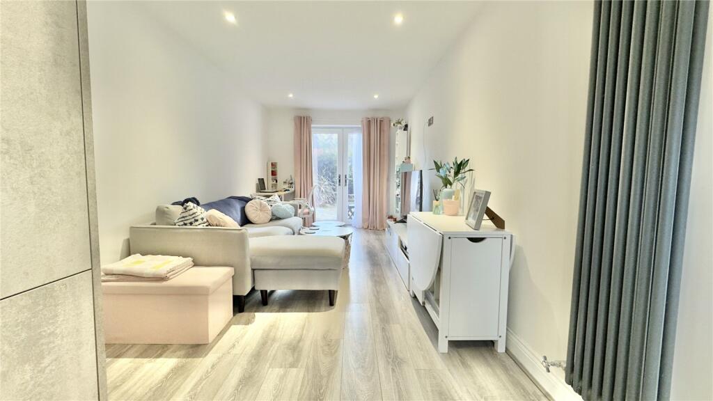 Additional image 17 of Alderley Road, Wirral, Merseyside, CH47