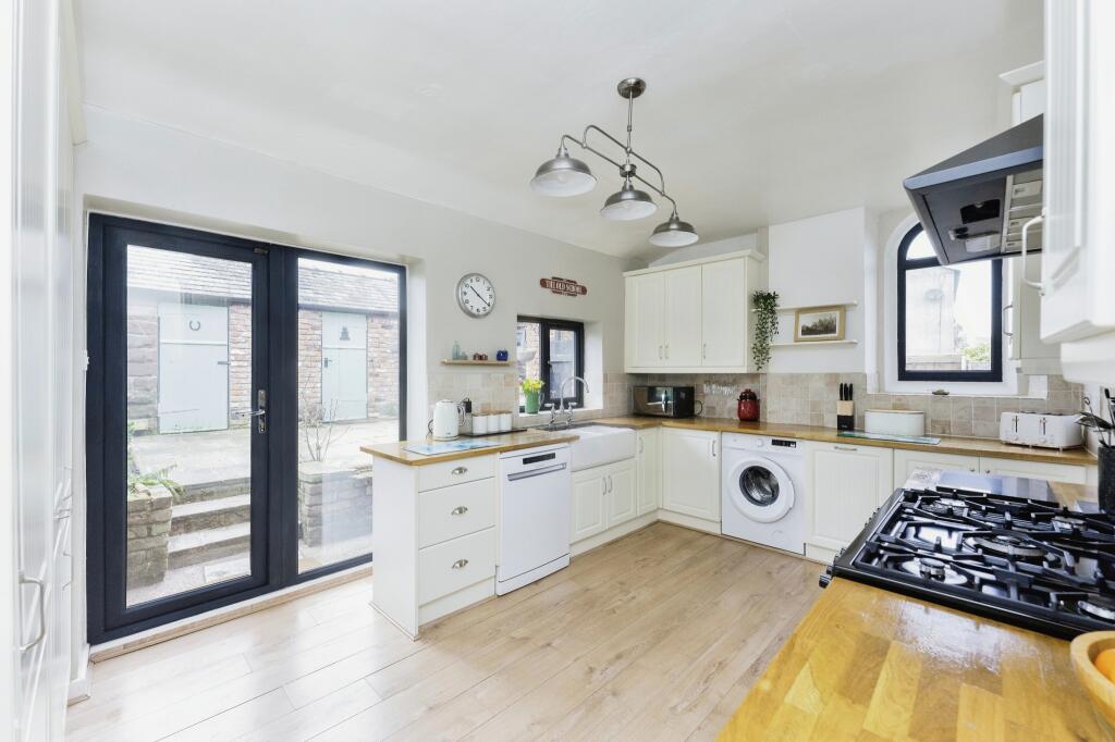 Additional image 7 of Raby Mere Road, Wirral, Merseyside, CH63