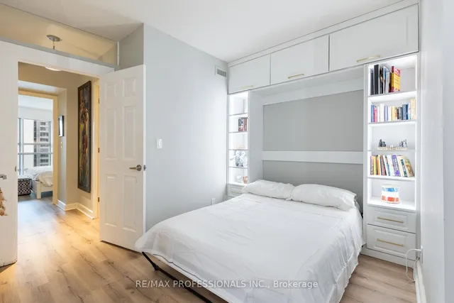 Additional image 29 of 36 Blue Jays Way Unit 714