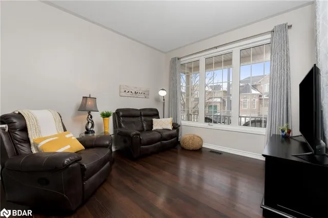 Additional image 9 of 260 Mcdougall Cross