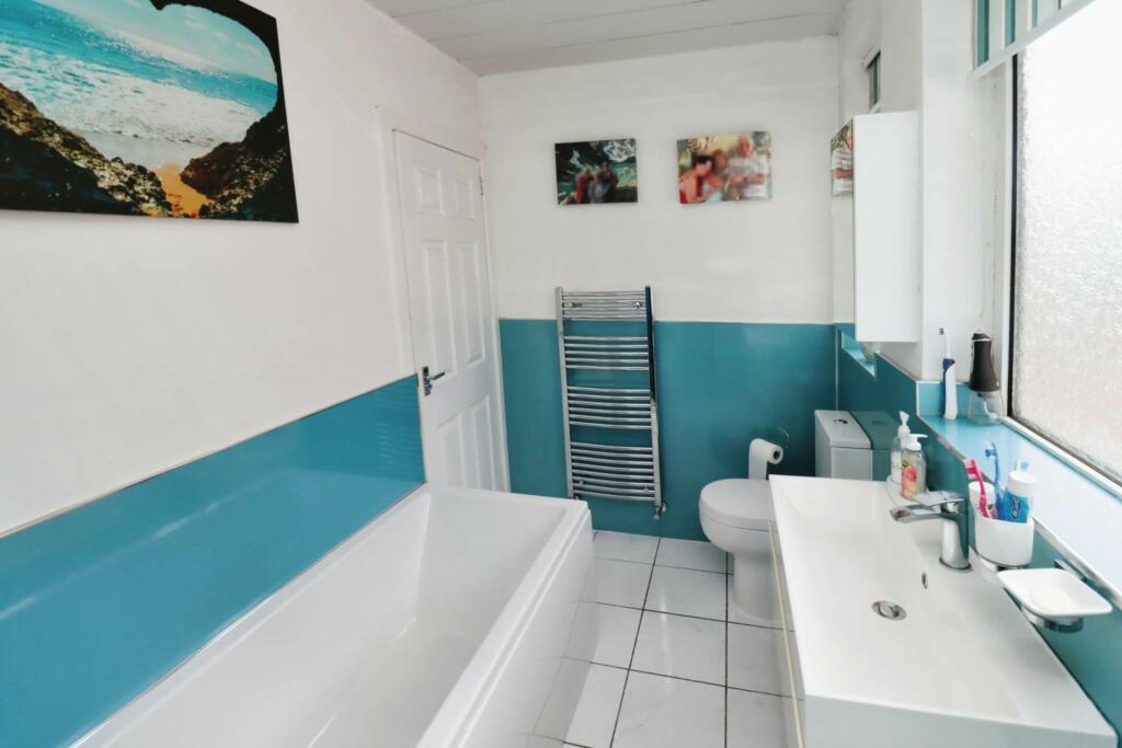 Additional image 15 of Raeburn Avenue, Bromborough