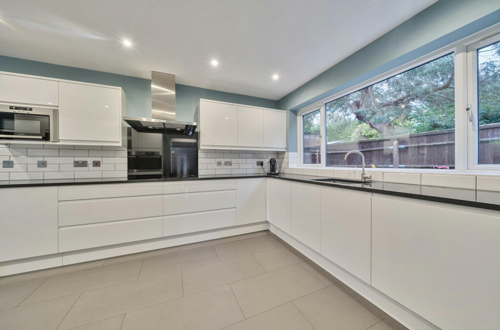 Additional image 27 of Southborough Road, Bromley, BR1