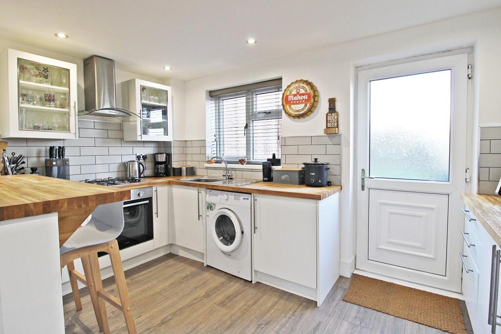 Additional image 10 of The Hollies, Brynsadler, Pontyclun, Rhondda Cynon Taff. CF72 9BB