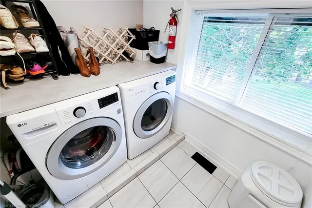 Additional image 40 of 49 Aberdeen Ave