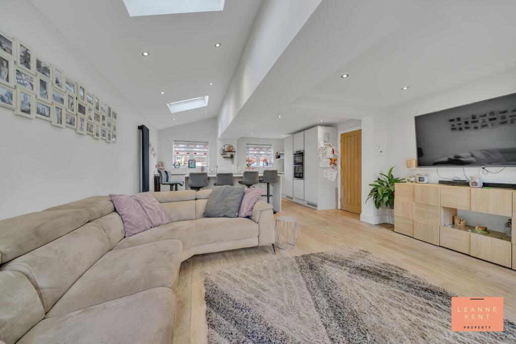 Additional image 8 of Caerphilly, CF83