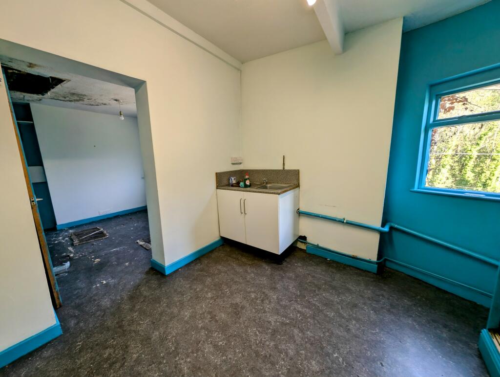 Additional image 10 of Commercial Street, Mountain Ash, CF45 3PS