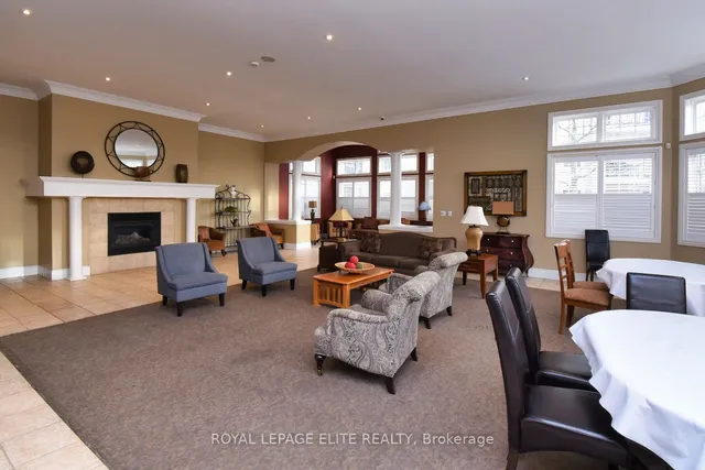 Additional image 34 of 2065 APPLEBY Line Unit 301