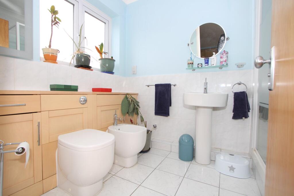 Additional image 10 of Oaklands Road, Bromley, BR1