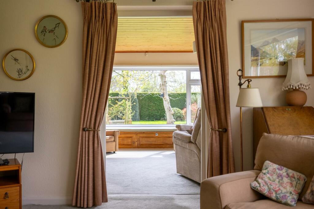 Additional image 11 of Hadlow Road, Willaston, Neston